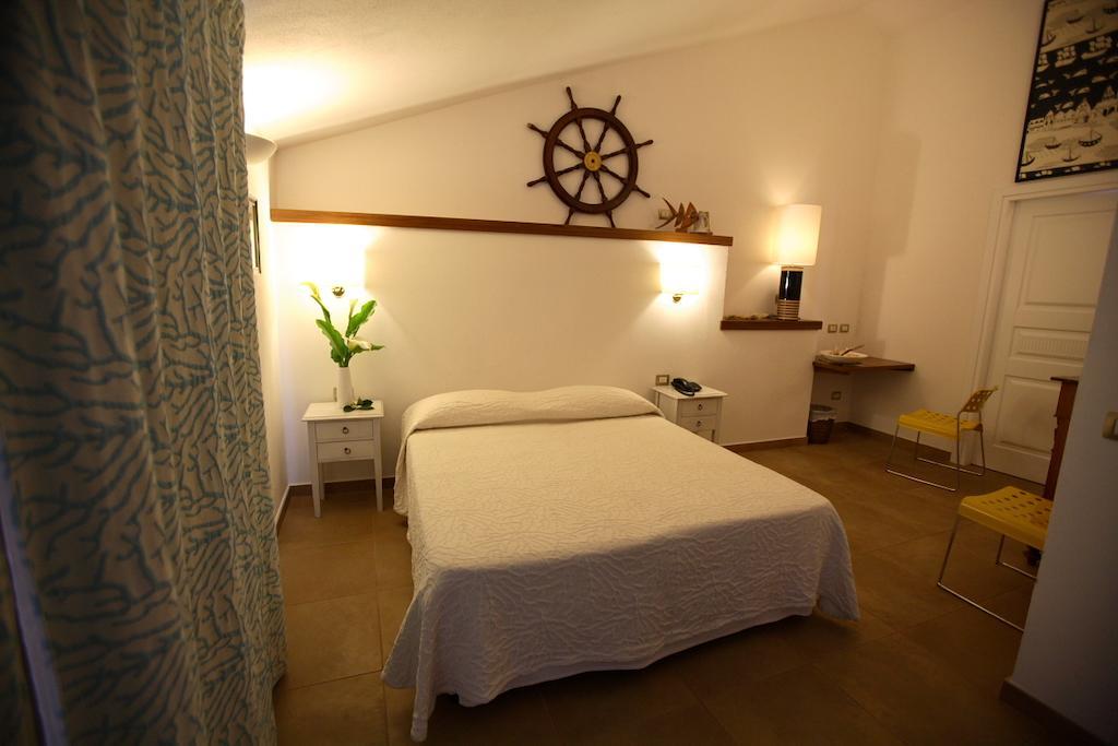 Hotel Villa Pimpina Carloforte Kültér fotó
