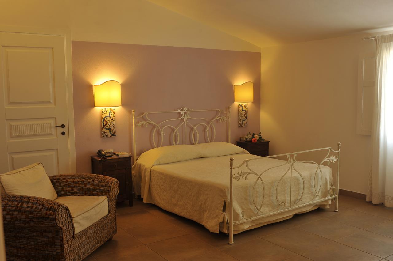 Hotel Villa Pimpina Carloforte Kültér fotó