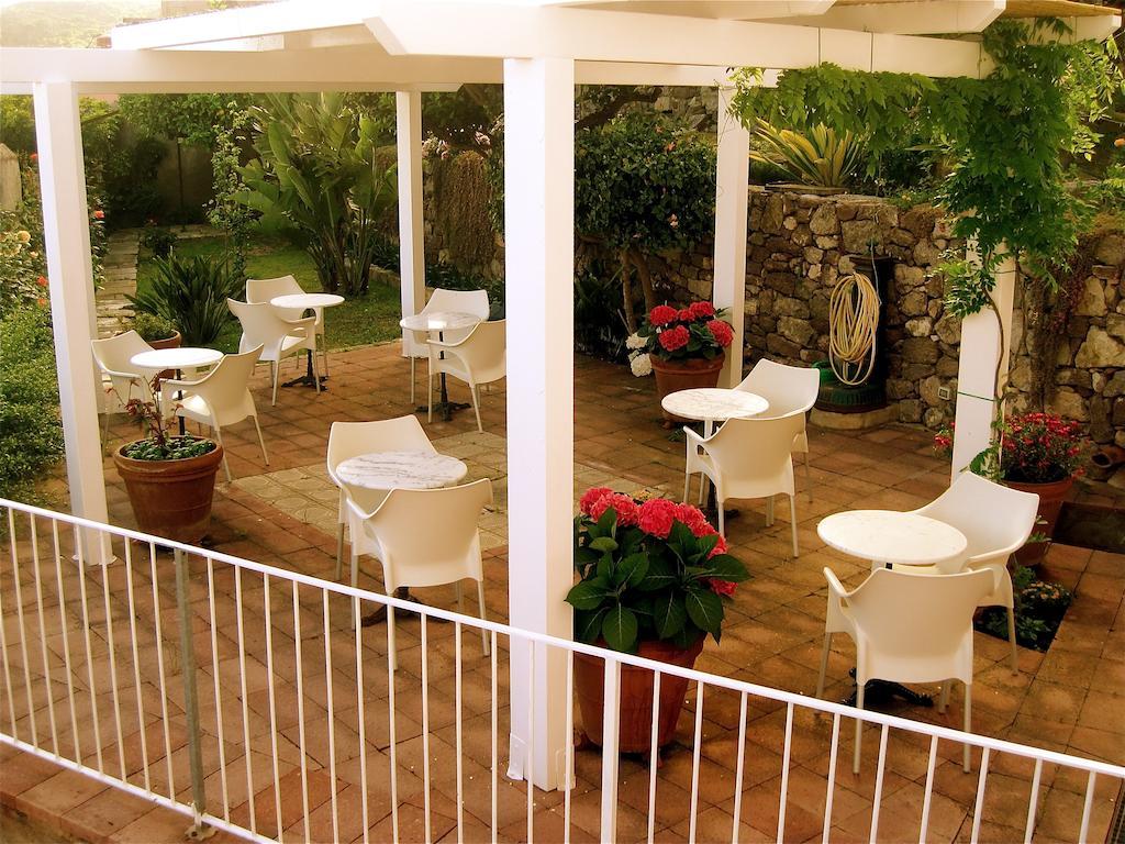 Hotel Villa Pimpina Carloforte Kültér fotó